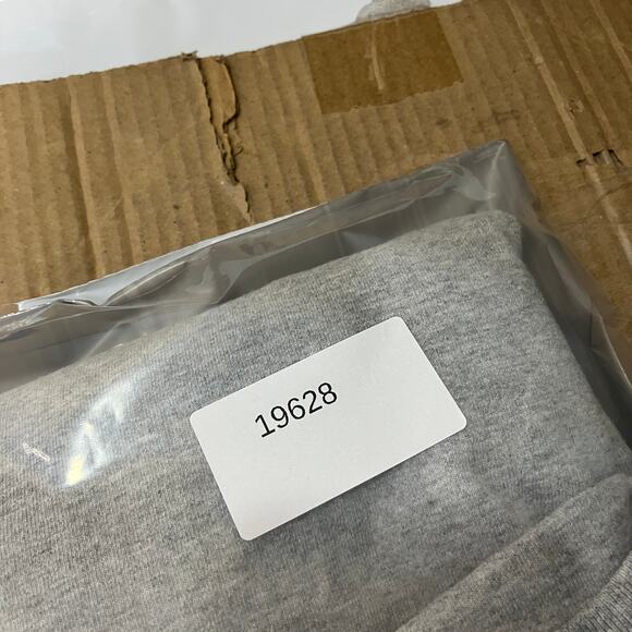 Carhartt Shirt Youth XL Gray Long Sleeve Logo Graphic Original Fit Boys Tee - Picture 7 of 7